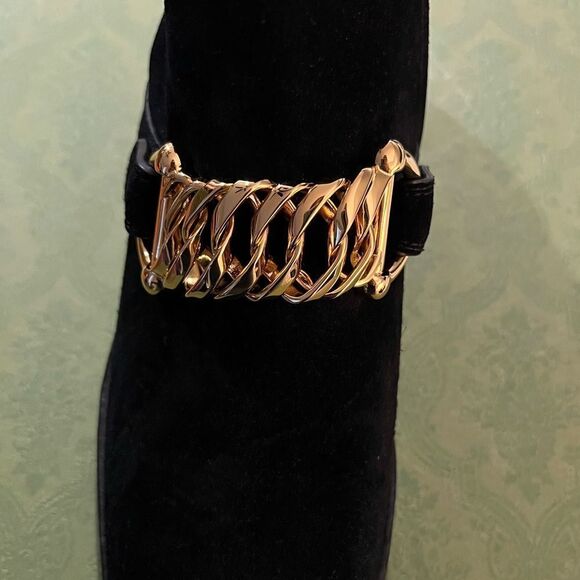 New Gucci suede boots - Picture 3 of 9